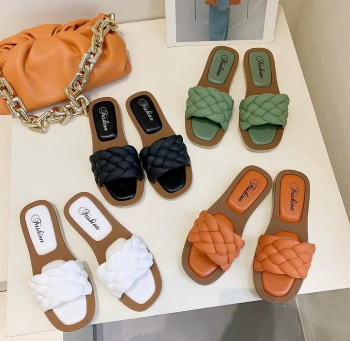 Amara Woven Slides