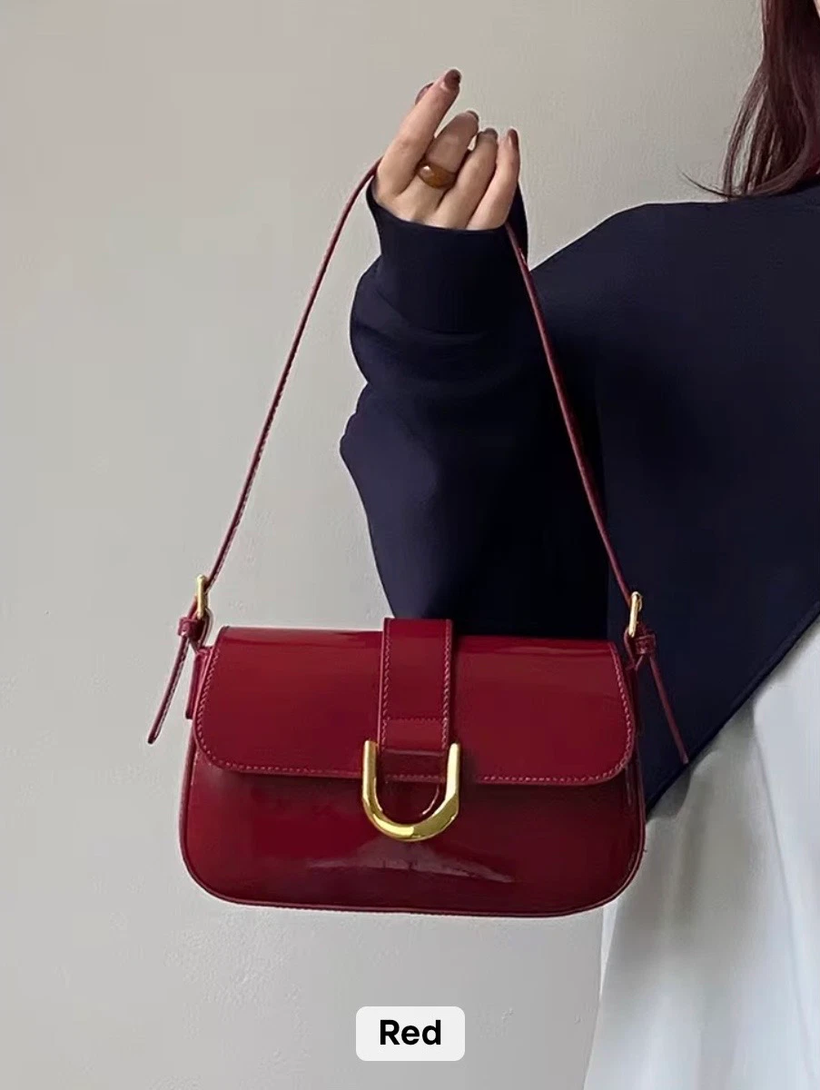 Aurelia U-Buckle Shoulder Bag - Wine Red